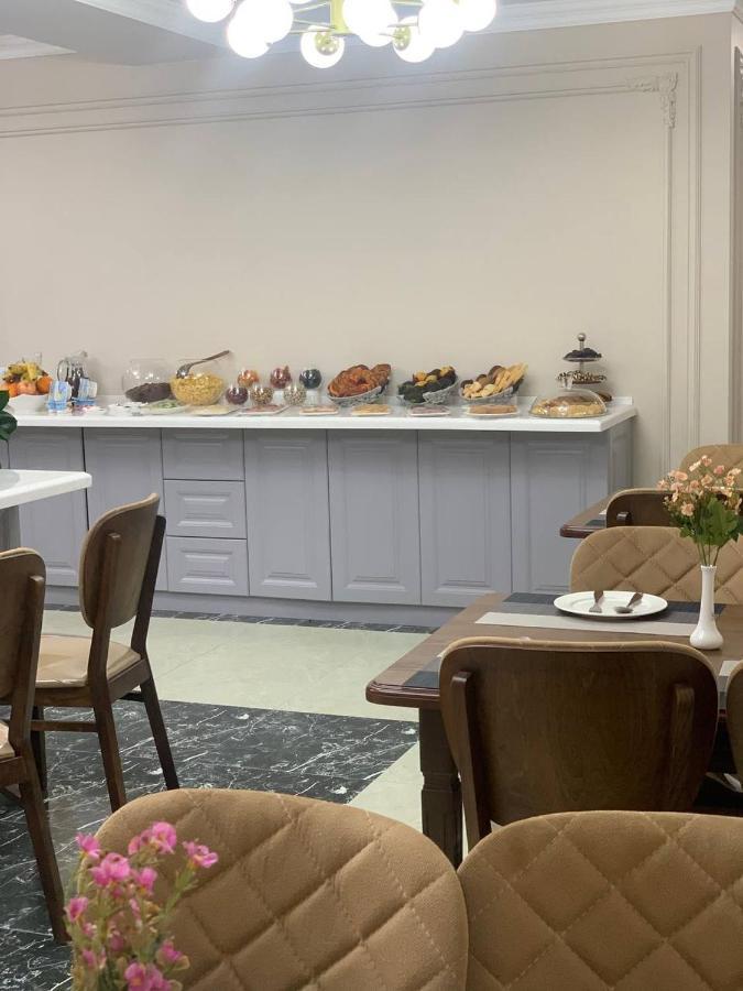 Demure Hotel Tasjkent Eksteriør bilde