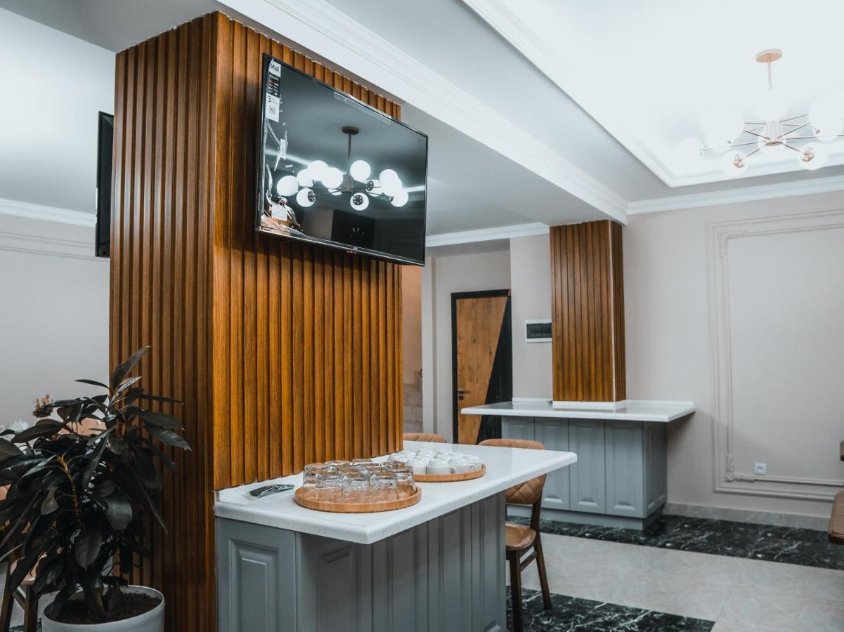 Demure Hotel Tasjkent Eksteriør bilde