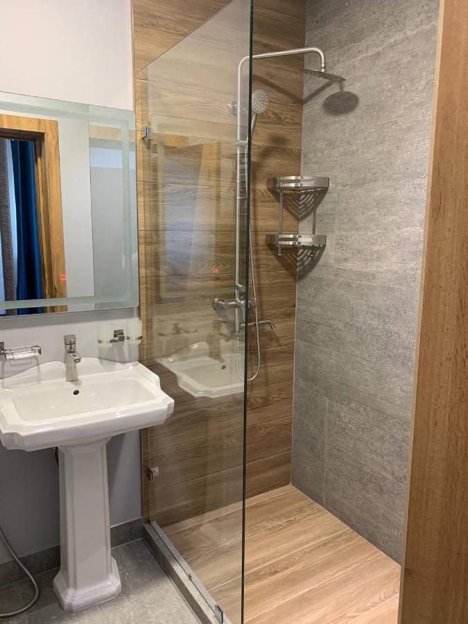 Demure Hotel Tasjkent Eksteriør bilde