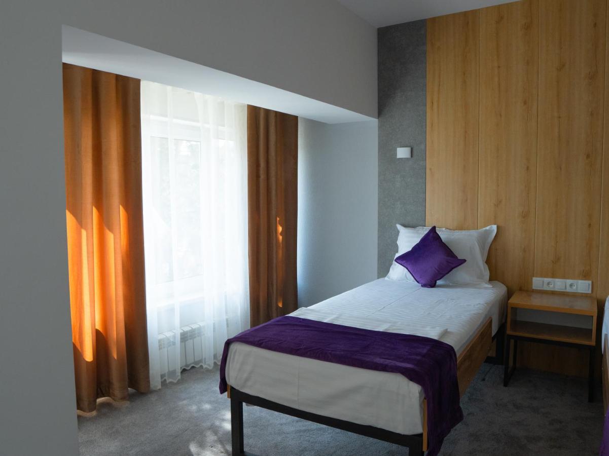 Demure Hotel Tasjkent Eksteriør bilde