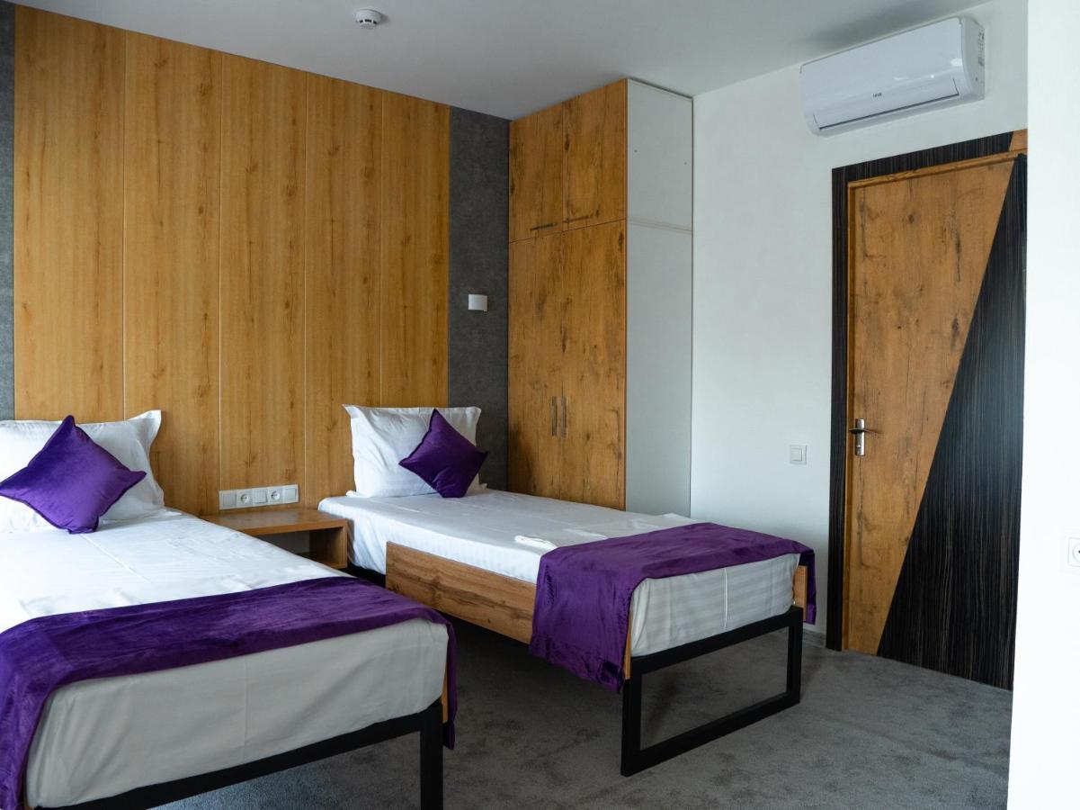 Demure Hotel Tasjkent Eksteriør bilde