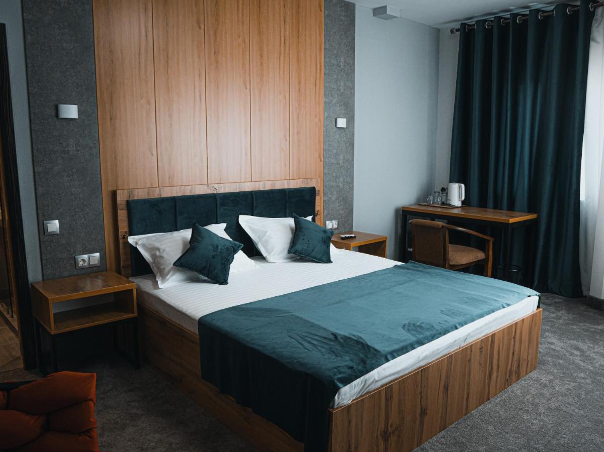 Demure Hotel Tasjkent Eksteriør bilde